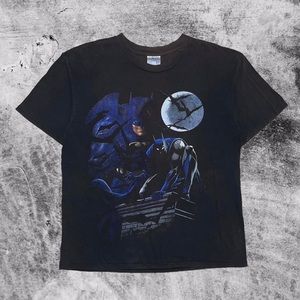 Vintage 90’s Batman Distressed Tshirt